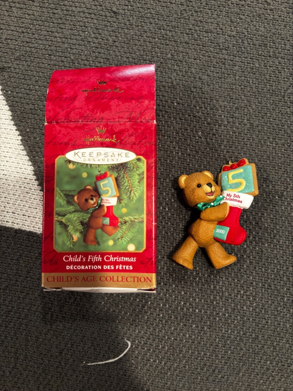 2000 HALLMARK CHILDS FIFTH CHRISTMAS Keepsake ORNAMENT Childs Age Collection
